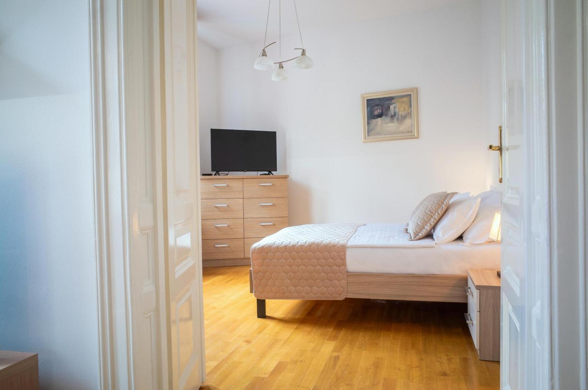 Apartment Korina - City Center Zagreb Exterior photo